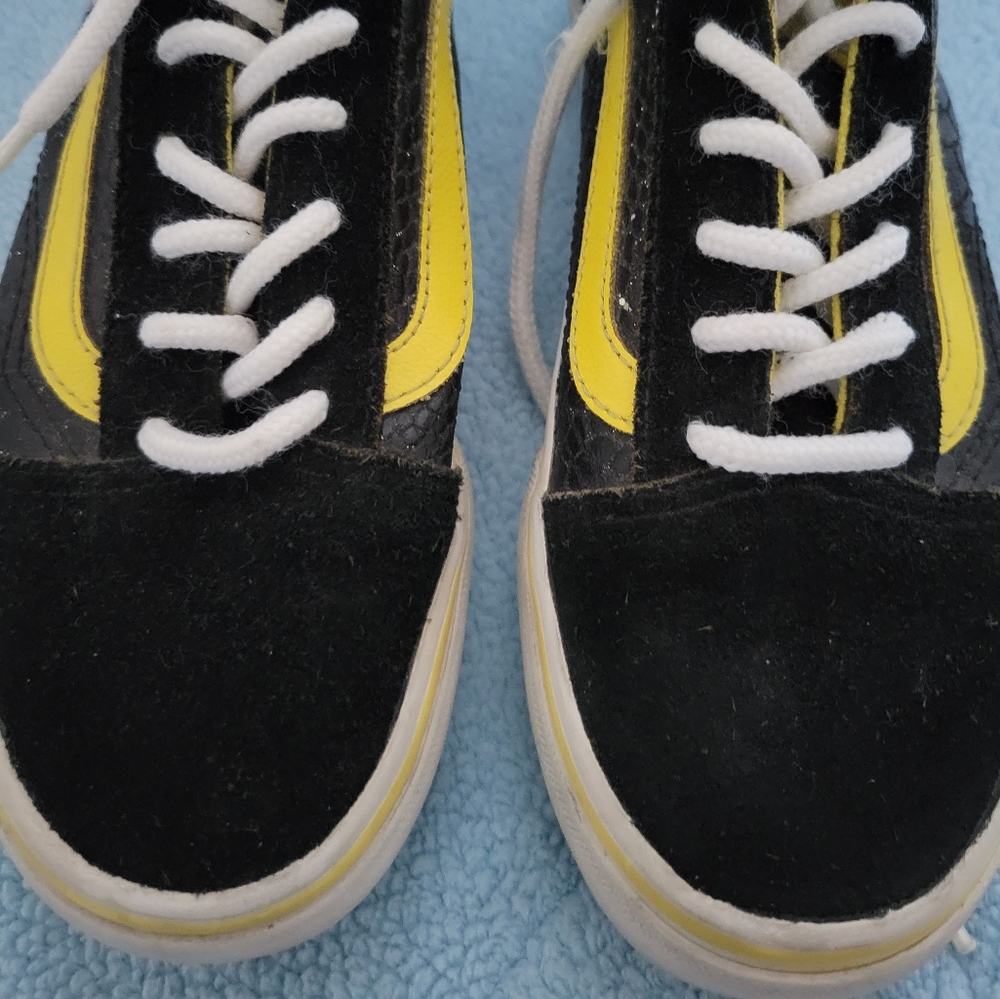 Girls Old Skool Vans - Picture 6 of 6